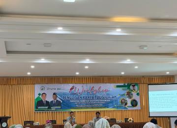 Workshop Penulisan Ilmiah FTIK IAIN Kerinci Berlangsung Interaktif dan Penuh Antusiasme