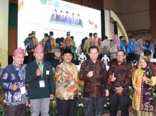 Rekor IAIN Kerinci dan Jajaran Pimpinan Suport Mahasiswa Finalis OASE 2023
