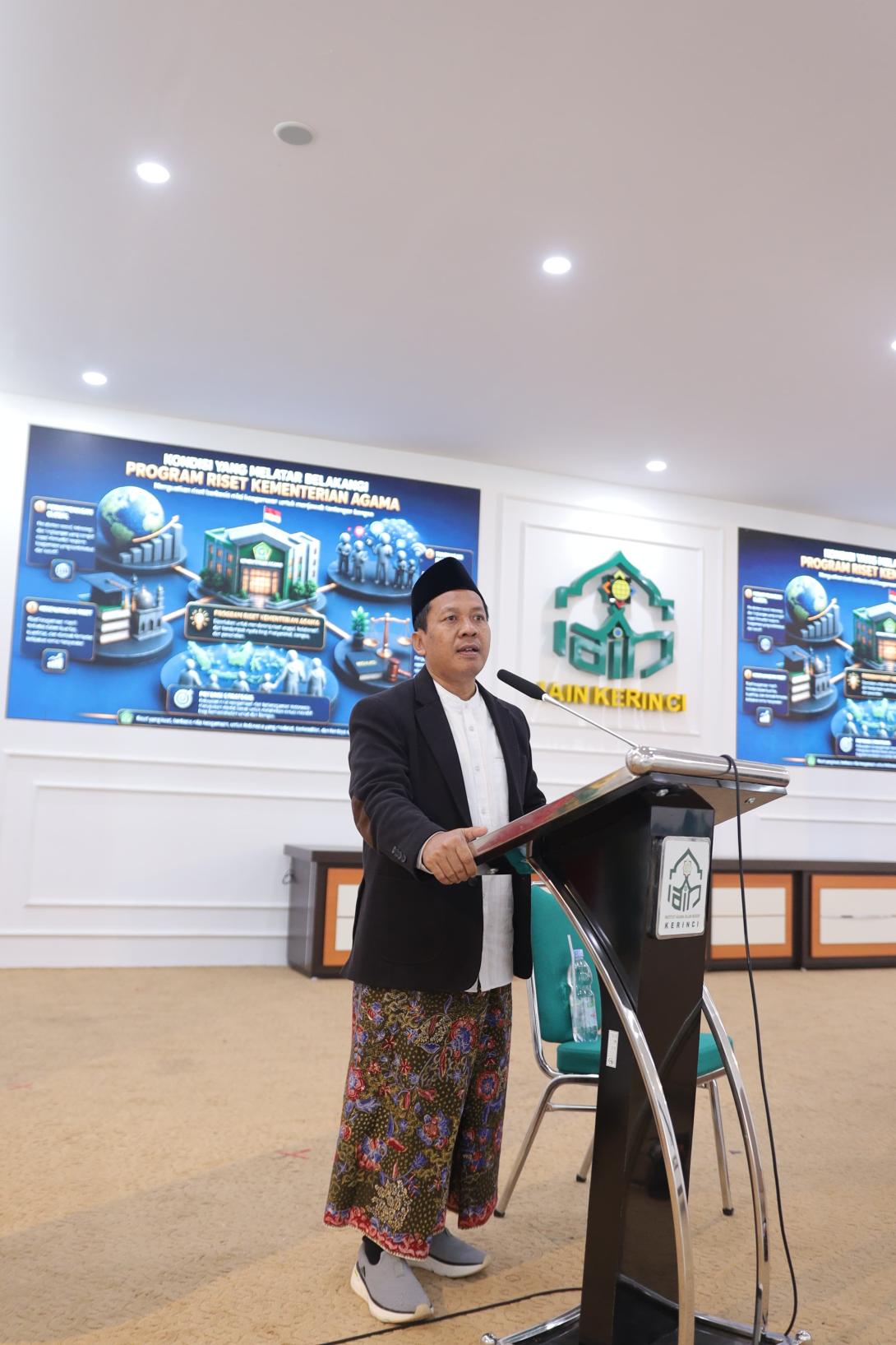 Dr. Ruchman Basori Isi Kuliah Umum IAIN Kerinci, Bahas Transformasi Perguruan Tinggi Keagamaan