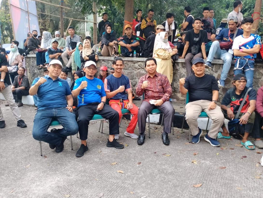 Peserta IAIN Kerinci Cab. Lomba Panjat Tebing Pesona 2022